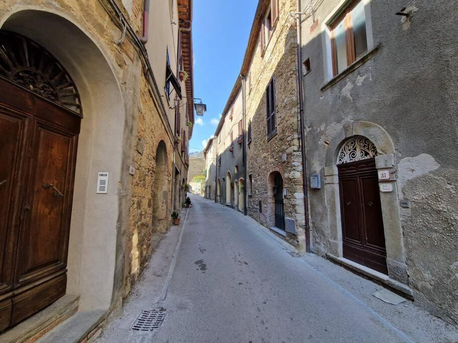 Casa Elena In Chianni Villa Buitenkant foto